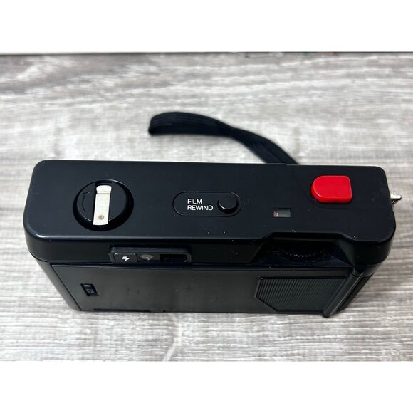 Vivitar Champion 35 Film Camera 35mm Point And Shoot 38mm Lens Black - Picture 6 of 6